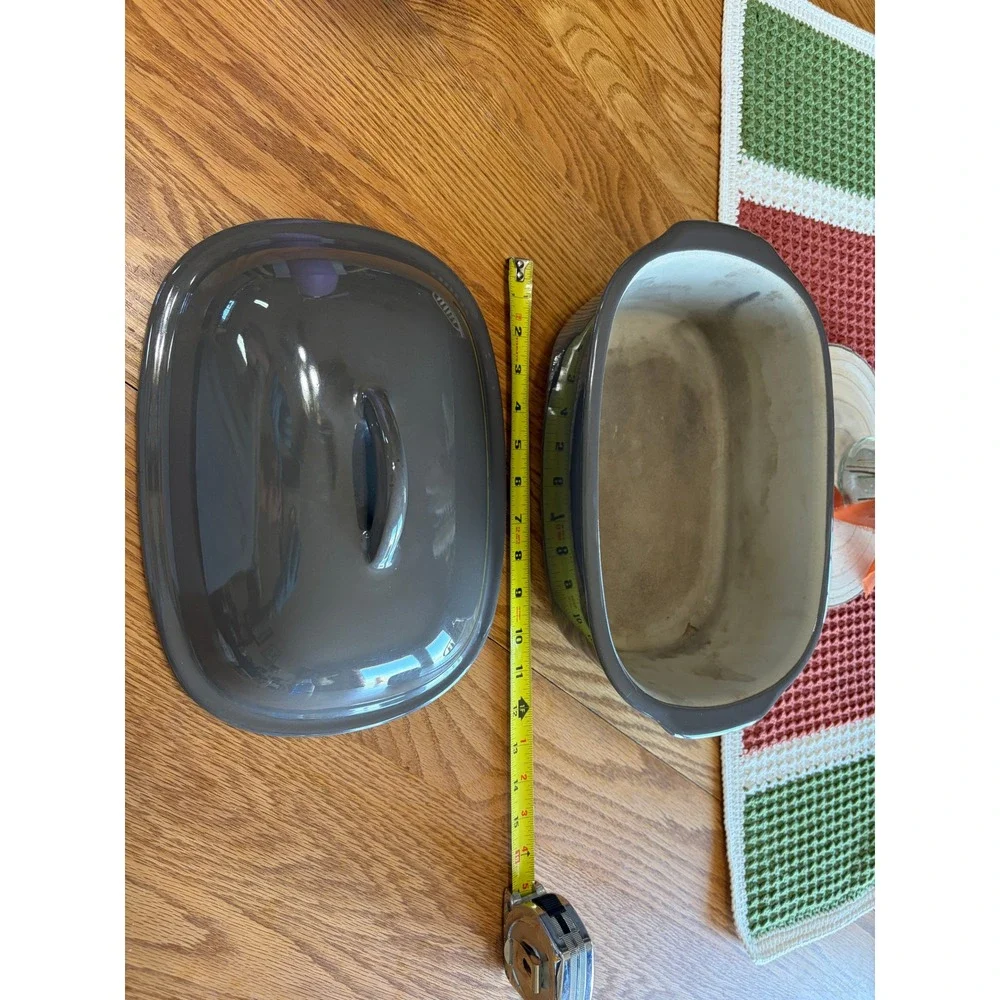 Pampered Chef shape non moisture